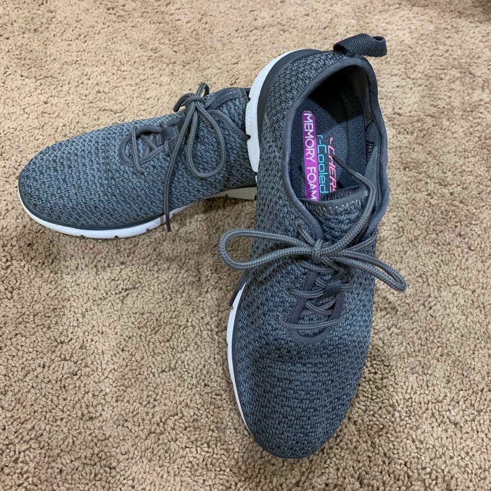 Skechers sneakers